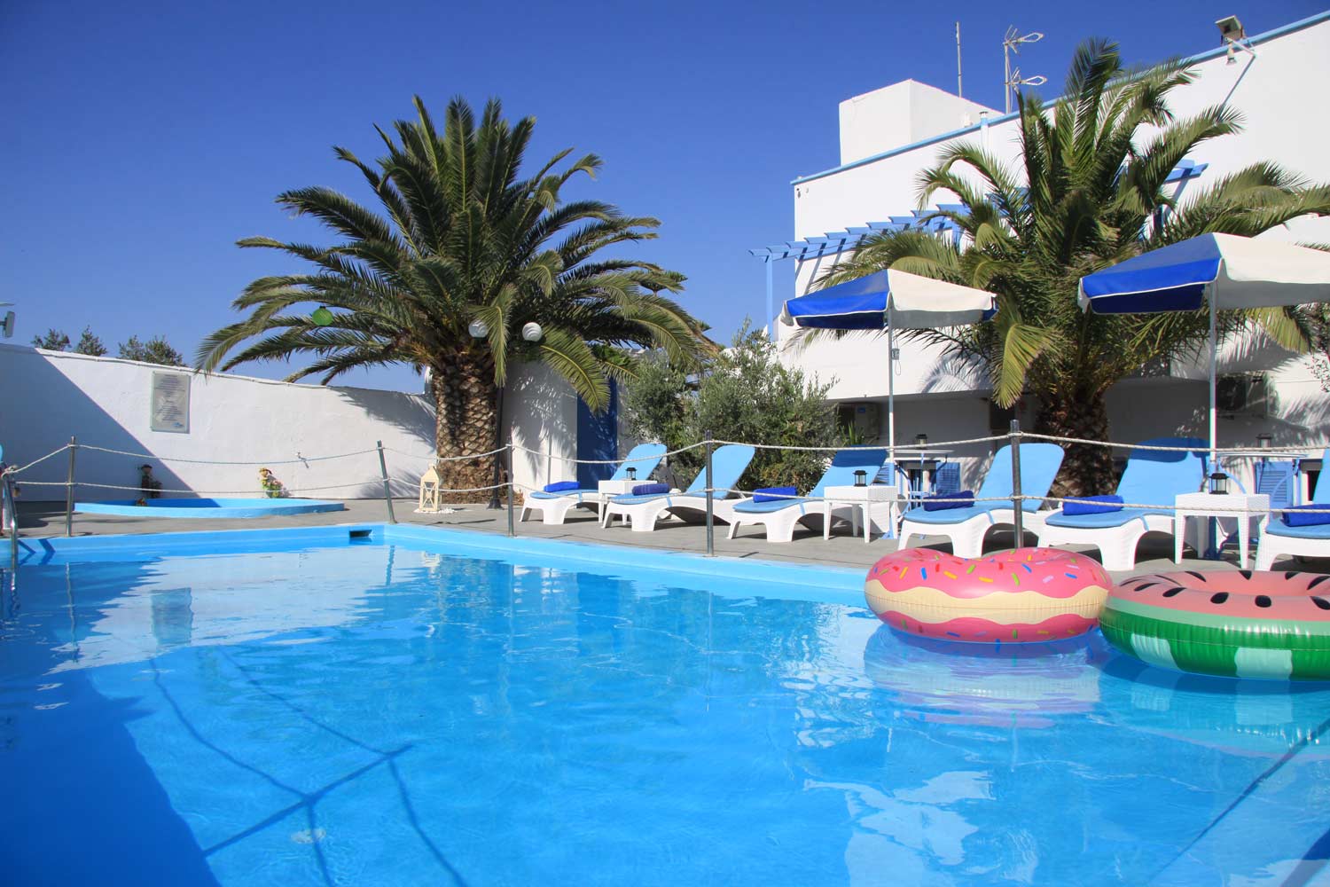 Margarita Hotel Photo Gallery